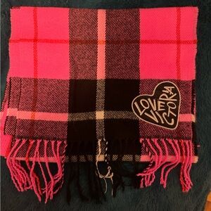 NWOT Victoria’s Secret Oversized Pink and Black Plaid Scarf* final price drop
